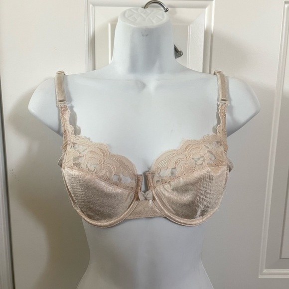 Vintage lilyete bra 34 C - Picture 1 of 5
